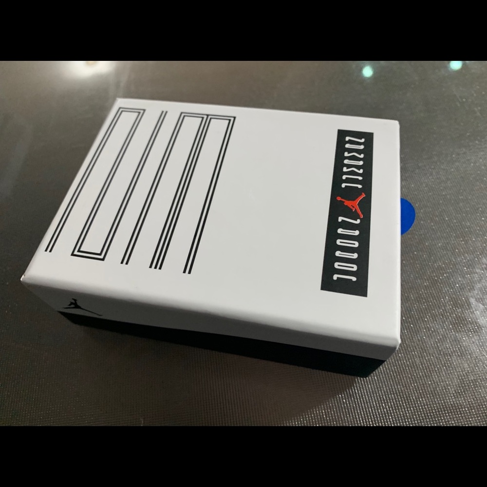 AirPod Case - Picture 8 of 11